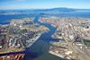 The US Port of Oakland has set an ambitious target to reduce emissions as part of its air quality improvement plan Photo: Robert Campbell Wikipedia/CC BY-SA 3.0