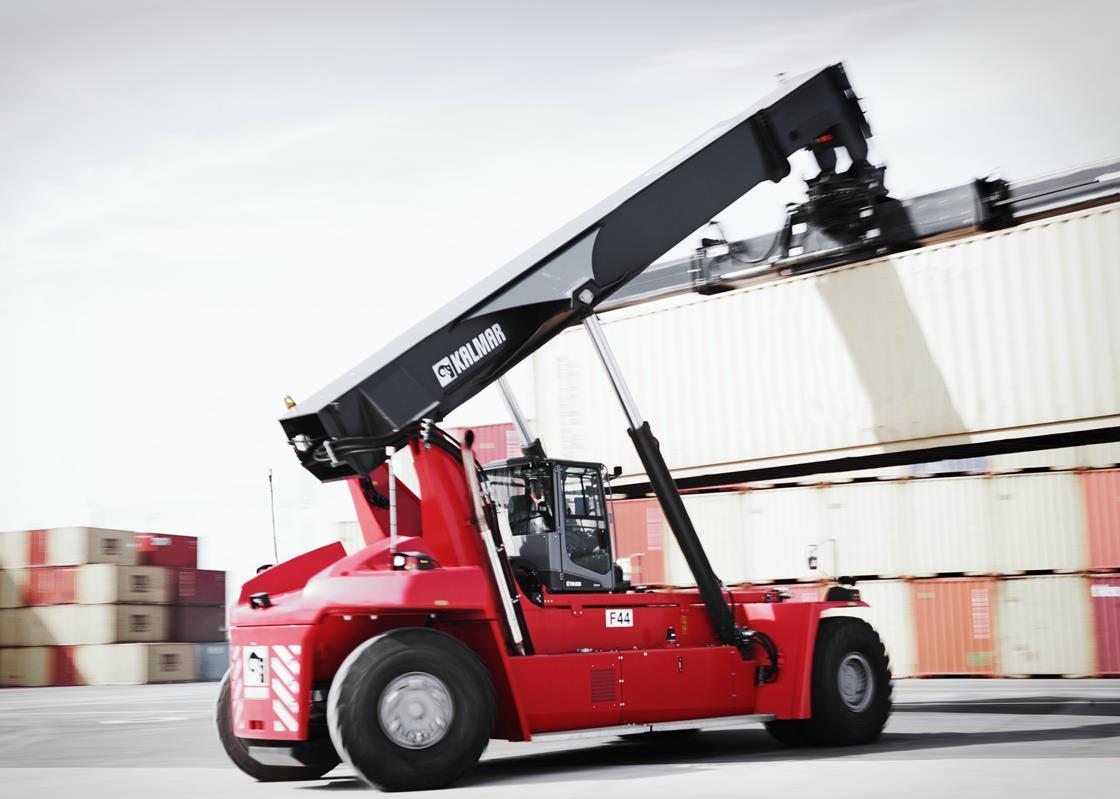 Efficient Reachstackers For Germany News Port Strategy