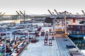 Kalmar automatic stacking crane and automated straddle carrier