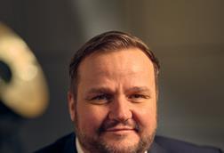 M Lowes Headshot 2