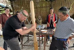 11.10_Image 3. Cruise delegation visiting an indigenous village in Hualien County during their TIPC-arranged itinerary
