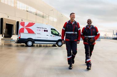 Two Kalmar employees with a van in the background from Kalmar Service