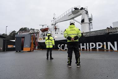 A Zinus cable management system in action on the quayside