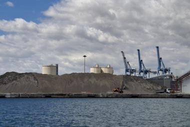 H2 plant with cranes