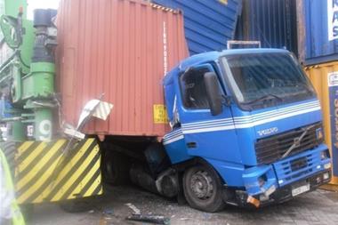Container yard equipment – a risky business