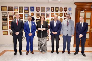 Visita-en-la-autoridad-portuaria-de-las-palmas