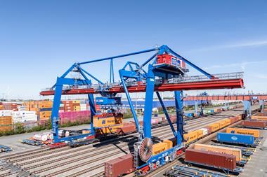 remote control rail gantry crane at the HHLA CTA