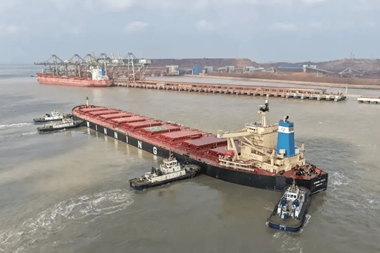 Ore-carrier-WINNING_YOUTH-credit-Winning-International