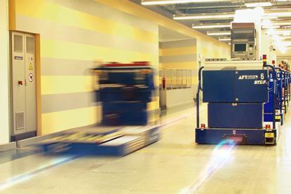 VAHLE powered AGVs in operation at Siemens Nixdorf Vahle