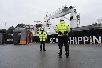 A Zinus cable management system in action on the quayside
