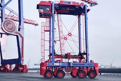 An image of the Konecranes hybrid straddle carrier on the quayside