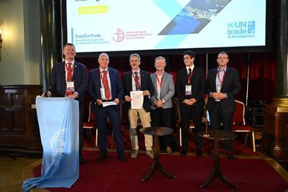 Signing of an IHMA/UNCTAD MoU at the IHMA Seminar in Belfast