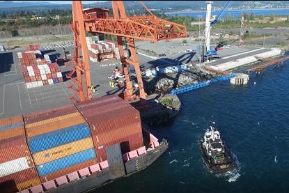 NPA-Duke-Point-Barge-Short-Sea-Shipping-Mobile-Harbour-Crane-Gantry-Crane-Optimized_MRI