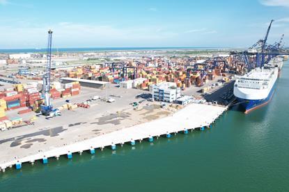 shibatafenderteam_cone-fenders_container-terminal_altamira_mexico