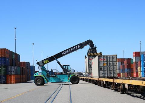 Short-haul intermodal rail