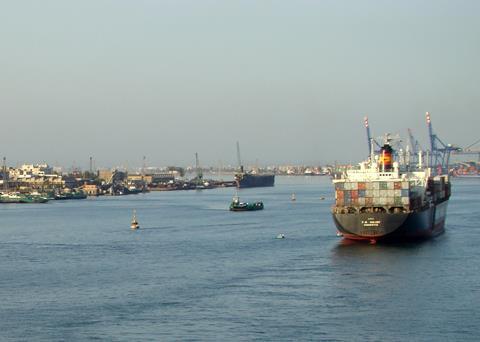 A ship-to-shore crane at Port Said was struck by a 368m long containership