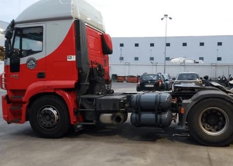 Dual fuel truck
