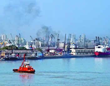 Port Strategy: Hutchison remains keen to move ahead in India