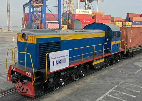 container block train