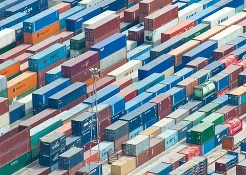 China's throughput volume has declined due to slower economic growth. Photo: Oneloneclone
