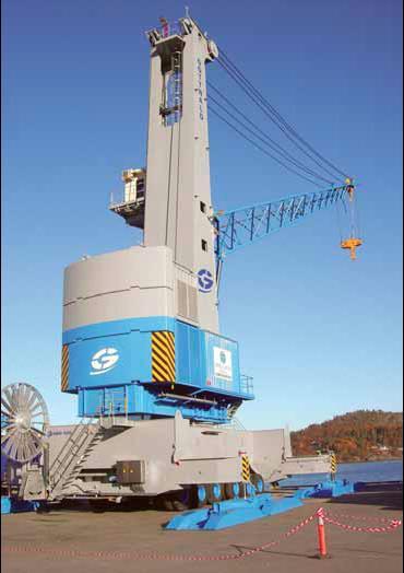 G HMK 4406 Mobile Harbour Crane