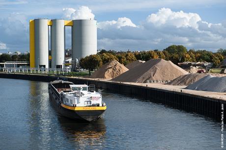 The role of a port system is to help to make freight transport faster, cheaper and above all less polluting. HAROPA thus encourages modal shift Photo: HAROPA Ports de Paris